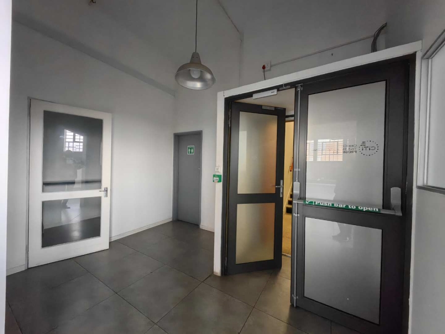To Let commercial Property for Rent in Woodstock Western Cape